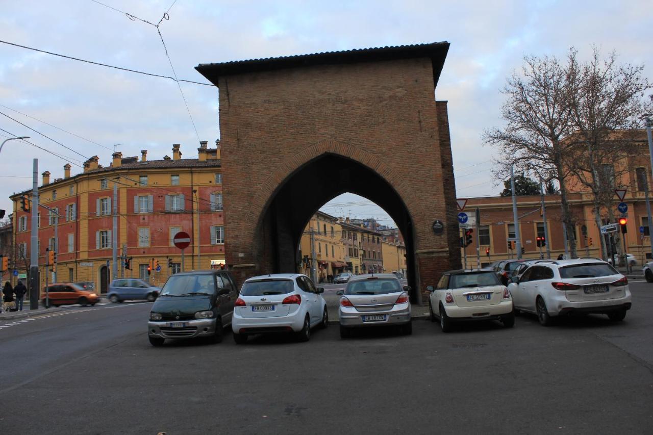 Affittacamere V Torre V Nigrisoli A Porta San Vitale 볼로냐 외부 사진